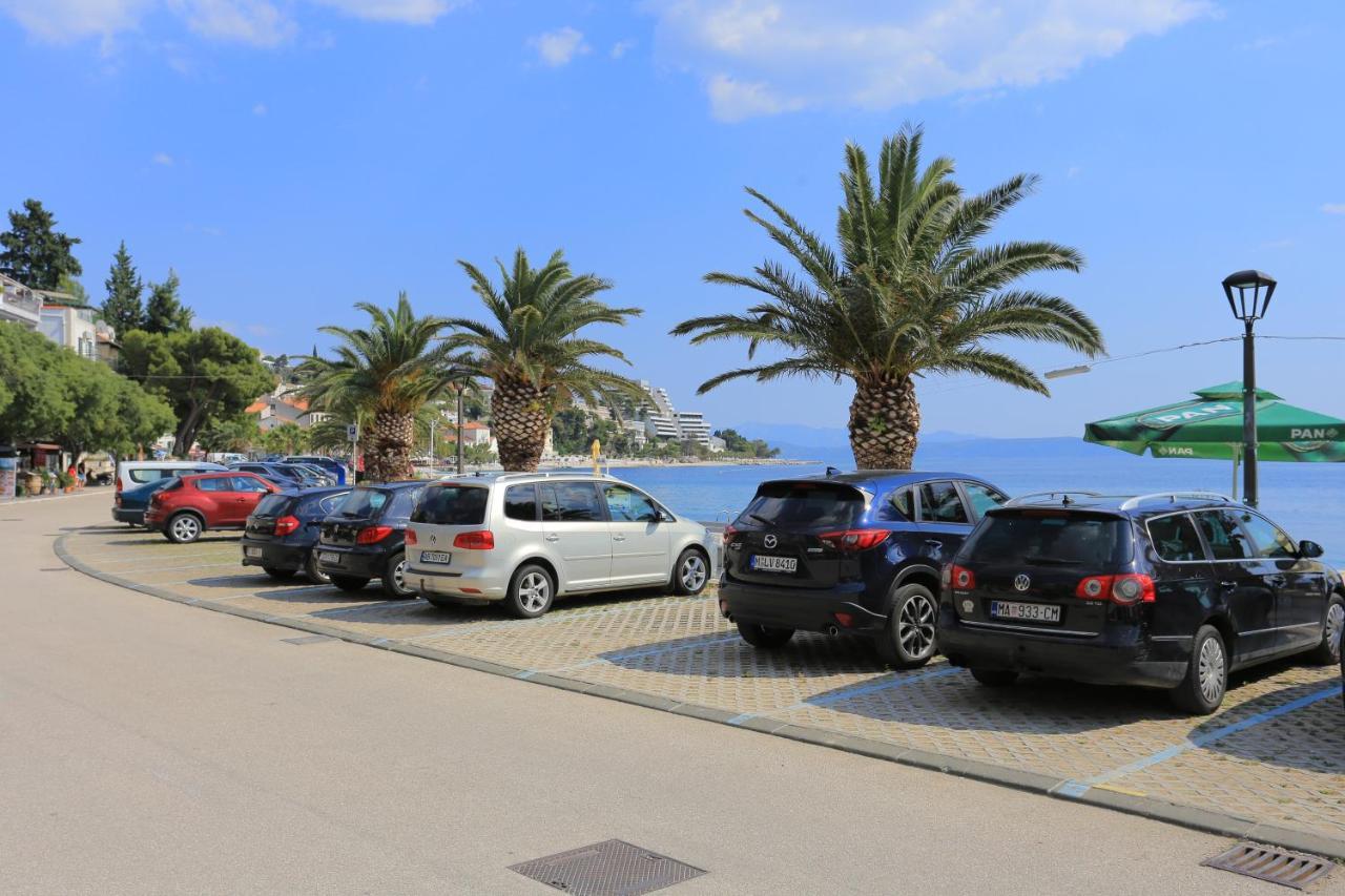 Apartments By The Sea Podgora, Makarska - 18918 Bagian luar foto